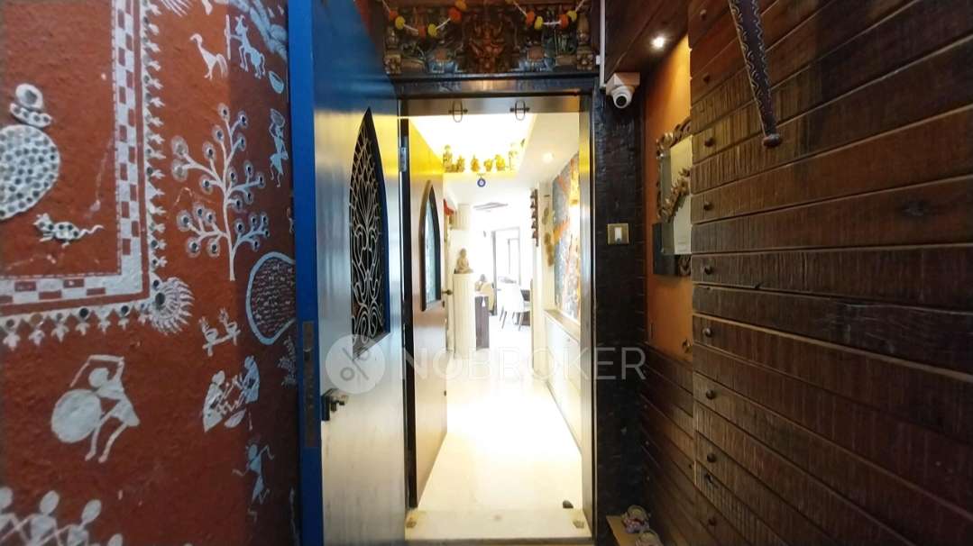 2 BHK Flat In Gokul Concorde For Sale  In Kandivali East