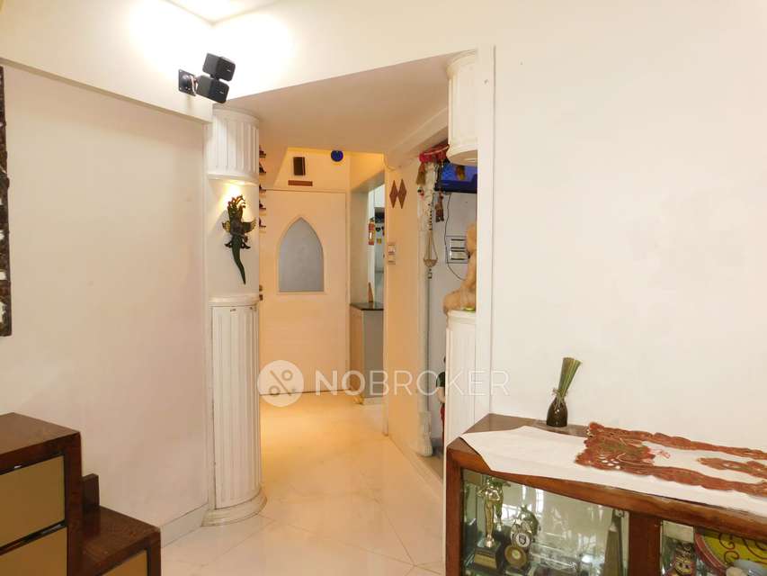 2 BHK Flat In Gokul Concorde For Sale  In Kandivali East