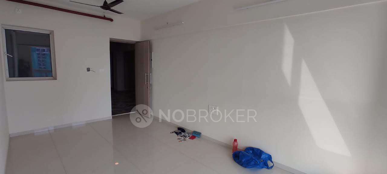 2 BHK Flat In Wadhwa Auris And Ciana For Sale  In Mulund West