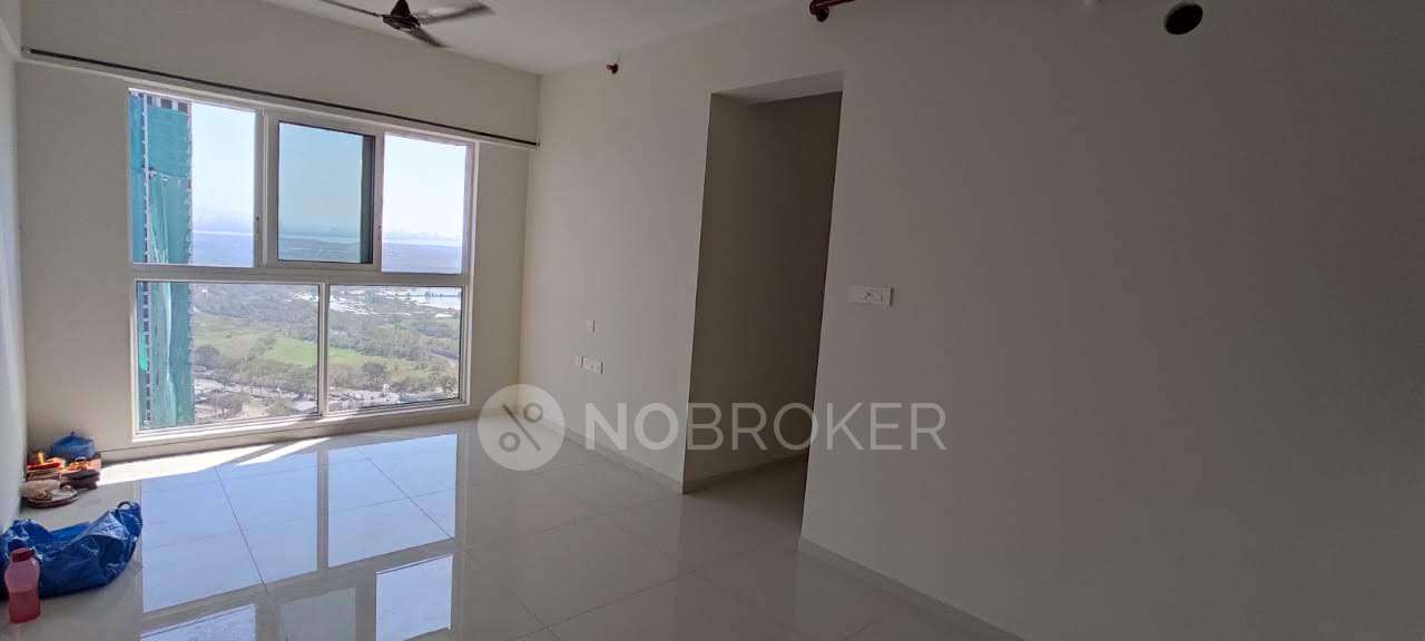 2 BHK Flat In Wadhwa Auris And Ciana For Sale  In Mulund West