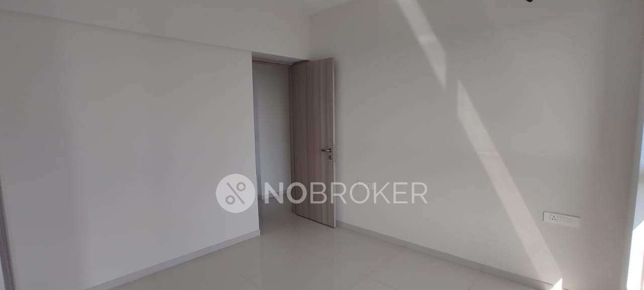 2 BHK Flat In Wadhwa Auris And Ciana For Sale  In Mulund West