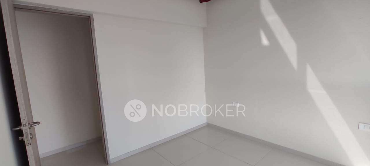 2 BHK Flat In Wadhwa Auris And Ciana For Sale  In Mulund West