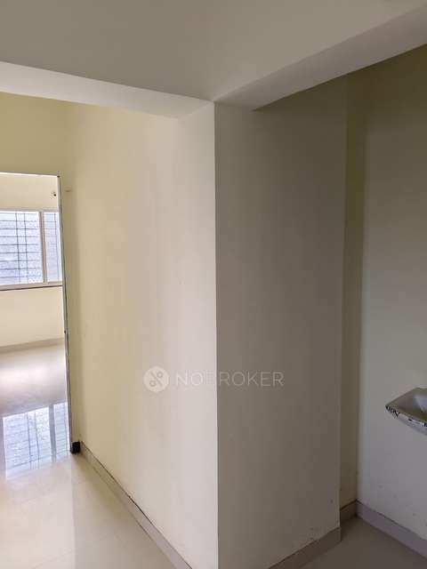 2 BHK Flat In Vignaharta Heights for Rent  In Manjri Bk