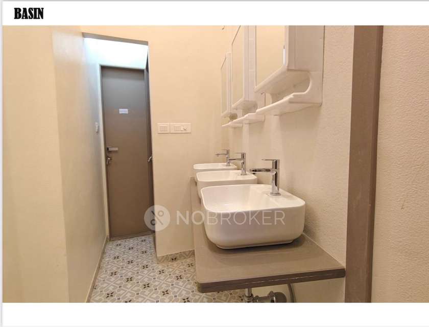 PG for Girls in Tardeo