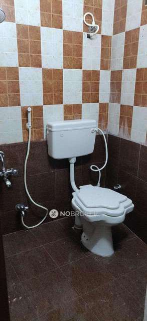 2 BHK Flat In Maha Flats, Pallavaram For Sale  In Malangananda Puram