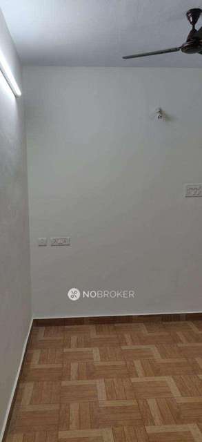 2 BHK Flat In Maha Flats, Pallavaram For Sale  In Malangananda Puram