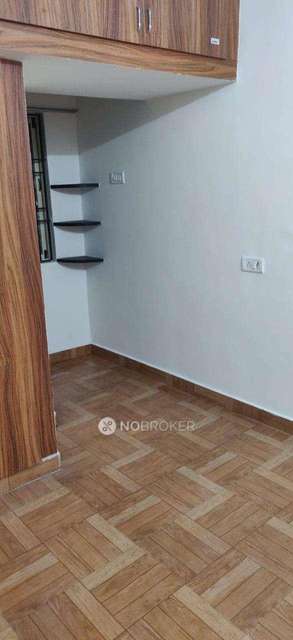 2 BHK Flat In Maha Flats, Pallavaram For Sale  In Malangananda Puram