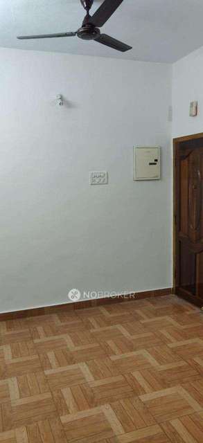 2 BHK Flat In Maha Flats, Pallavaram For Sale  In Malangananda Puram