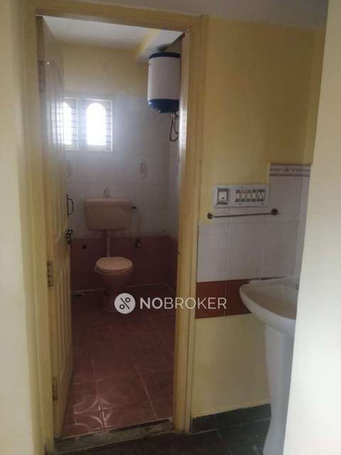 2 BHK Flat In Btm Lake Road For Sale  In Lake Road Btm