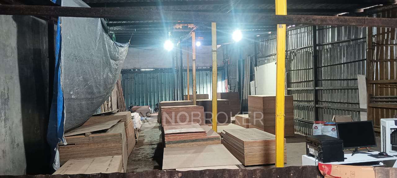 Godown/Warehouse in Kurla West, Mumbai for sale 