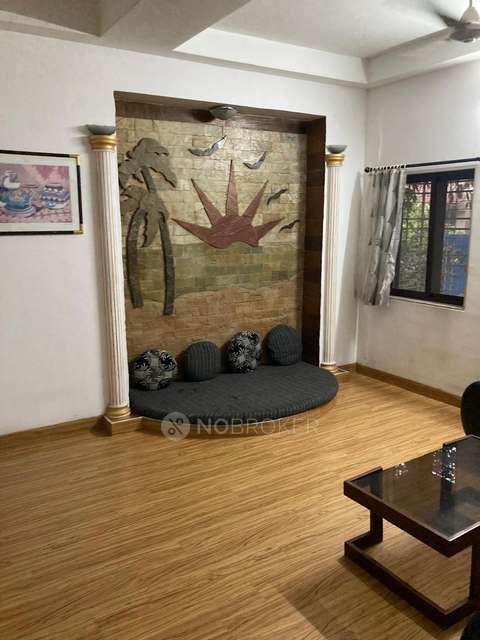 2 BHK Flat In Varma Villa for Rent  In Vile Parle West