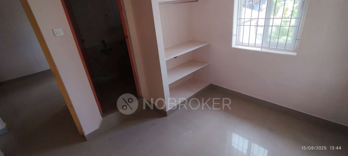 2 BHK Flat In Lotus  Apartment For Sale  In Irumbuliyur