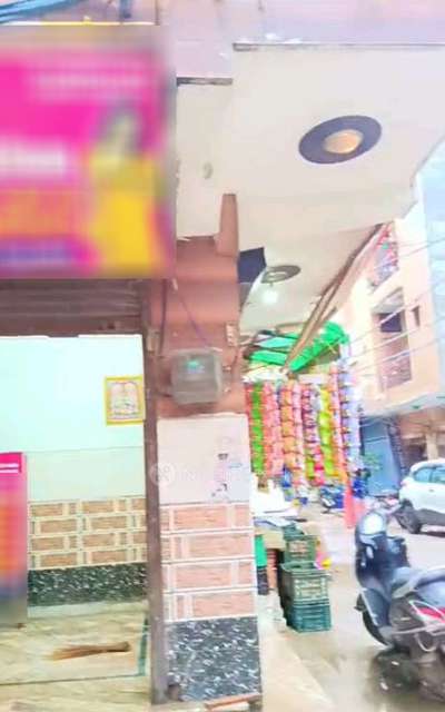 Shop in  Rohini, Delhi for Rent 