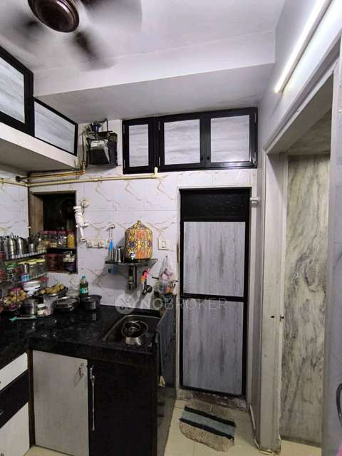 1 BHK Flat In New Pakiza Chs For Sale  In Kandivali West
