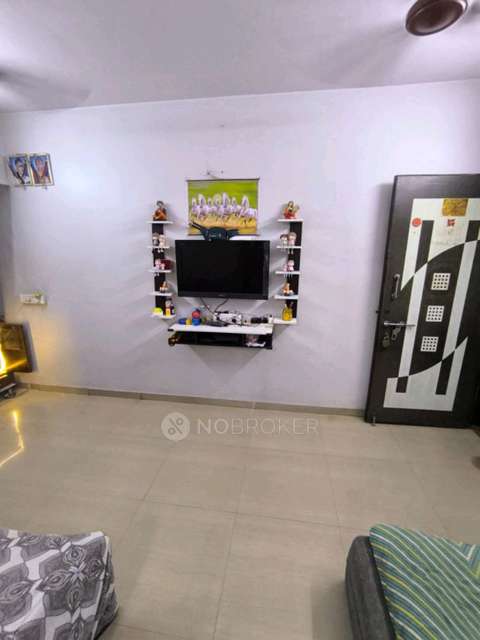 1 BHK Flat In New Pakiza Chs For Sale  In Kandivali West