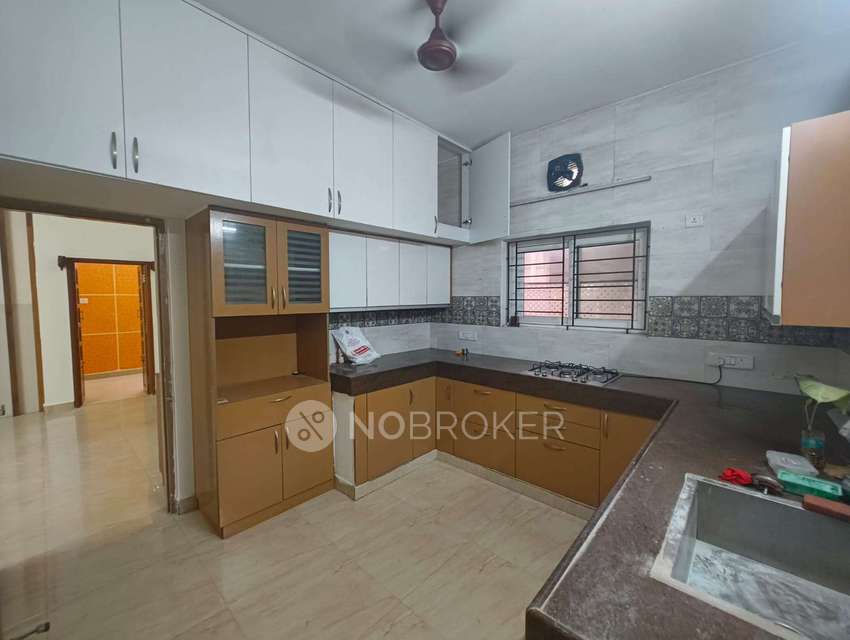 3 BHK House for Rent  In 1625, Kaveri St, Gomathy Nagar, Selaiyur, Chennai, Tamil Nadu 600073, India