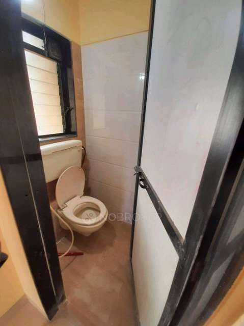 1 BHK Flat In Venus Residency Naupada For Sale  In Naupada