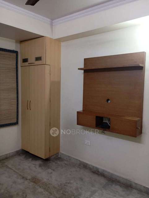 2 BHK Flat In Dda Lig Houses Molarbandh For Sale  In Badarpur