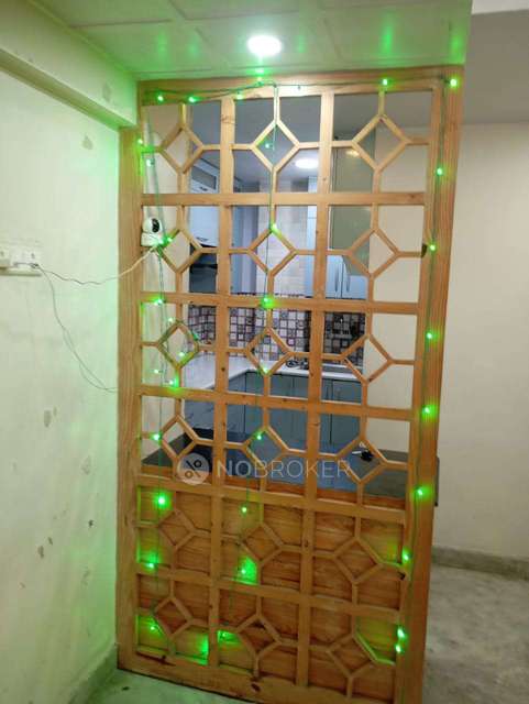 2 BHK Flat In Dda Lig Houses Molarbandh For Sale  In Badarpur