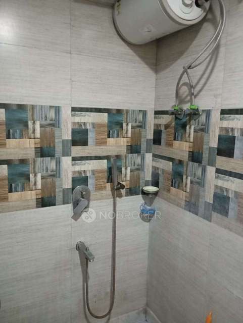 2 BHK Flat In Dda Lig Houses Molarbandh For Sale  In Badarpur