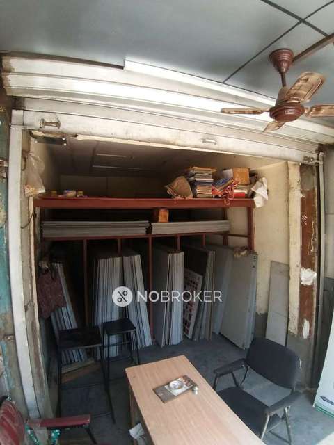 Shop in Ghatkopar West, Mumbai for sale 