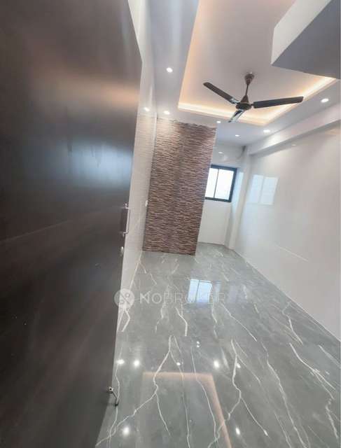 4 BHK House For Sale  In Borivali West