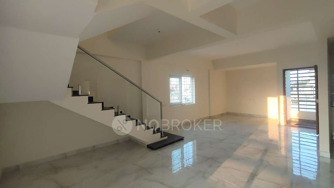 3 BHK Flat In Sri Hari Bhumika For Sale  In Padmanabhanagar