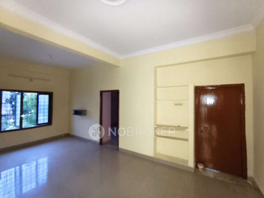 2 BHK Flat In Balaji Towers For Sale  In Old Shafilguda