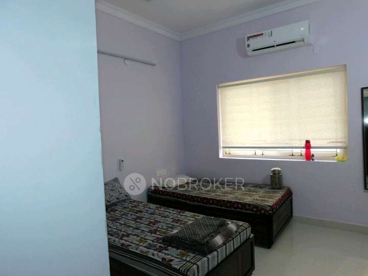 3 BHK Flat In Aavarana Apartments, Jubilee Hills For Sale  In Jublii Hills Road No 2