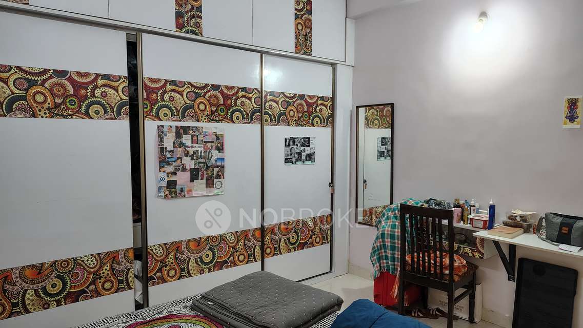 3 BHK Flat In Aavarana Apartments, Jubilee Hills For Sale  In Jublii Hills Road No 2