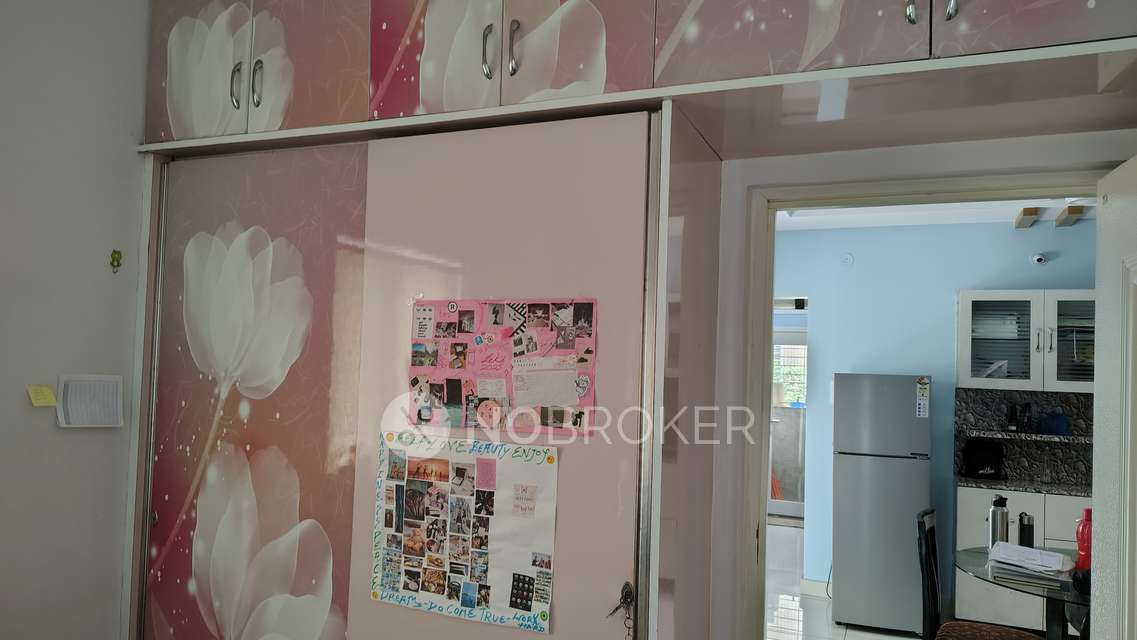 3 BHK Flat In Aavarana Apartments, Jubilee Hills For Sale  In Jublii Hills Road No 2