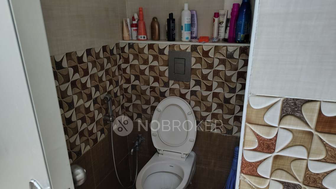 3 BHK Flat In Aavarana Apartments, Jubilee Hills For Sale  In Jublii Hills Road No 2