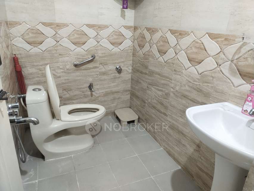 2 BHK Flat In Sbv Apartment For Sale  In Jeevan Bima Nagar