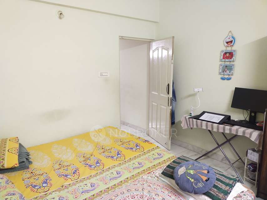 2 BHK Flat In Sbv Apartment For Sale  In Jeevan Bima Nagar