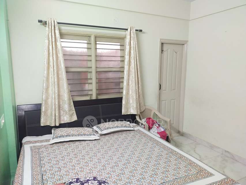 2 BHK Flat In Sbv Apartment For Sale  In Jeevan Bima Nagar