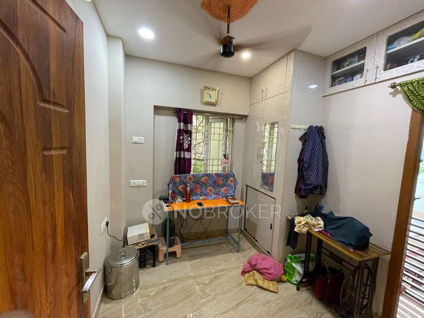 2 BHK Flat In Mandavelipakkam, Raja Annamalai Puram for Rent  In Raja Annamalai Puram