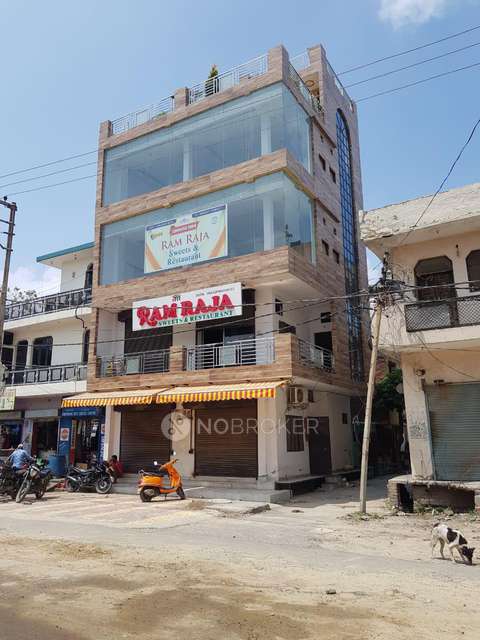 Showroom in Ghukna, Ghaziabad for Rent 