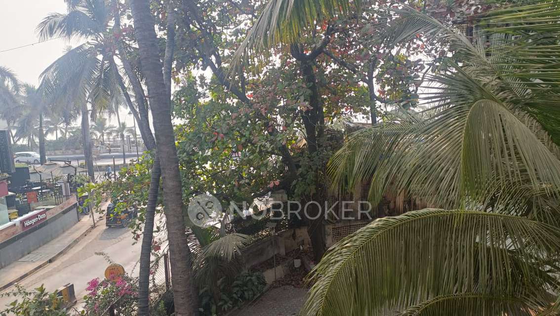 1 BHK Flat In Khar West for Rent  In 3rd. Rd. Next To Khar Gurudwara 