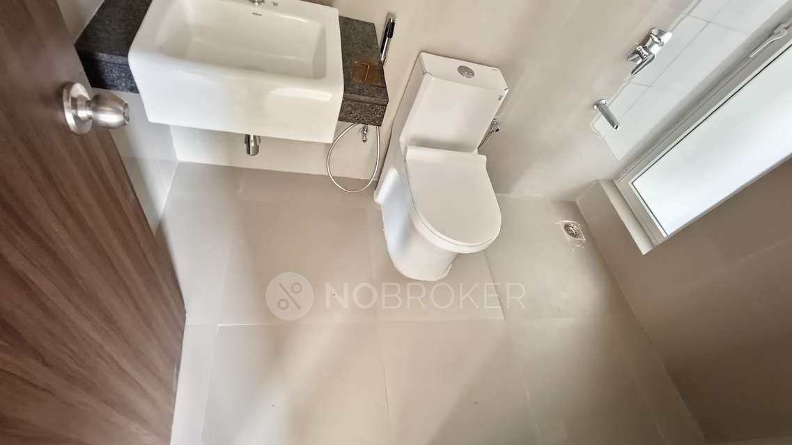 2 BHK Flat In One India Bulls  For Sale  In Thane West