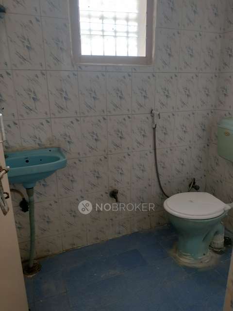 2 BHK Flat In Kripa Apartment  For Sale  In Vadapalani