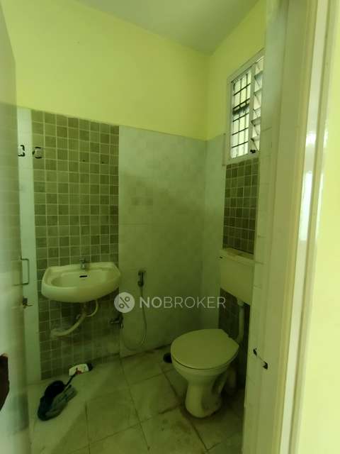 2 BHK Flat In Rukmini Residency For Sale  In Alwal