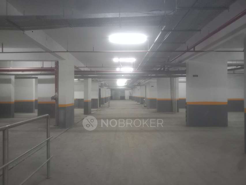 1 BHK Flat In Roshan Milestone For Sale  In Tathawade