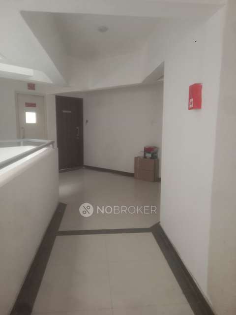1 BHK Flat In Roshan Milestone For Sale  In Tathawade
