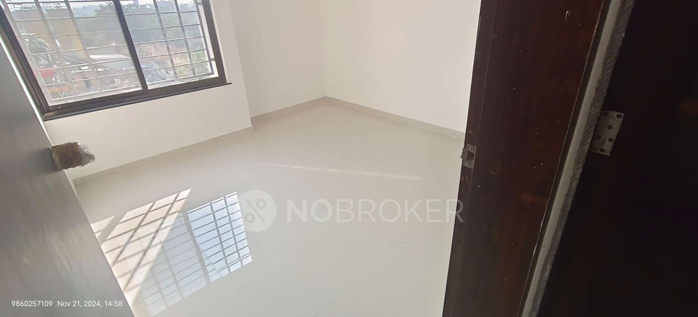 1 BHK Flat In Roshan Milestone For Sale  In Tathawade