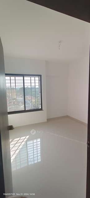 1 BHK Flat In Roshan Milestone For Sale  In Tathawade