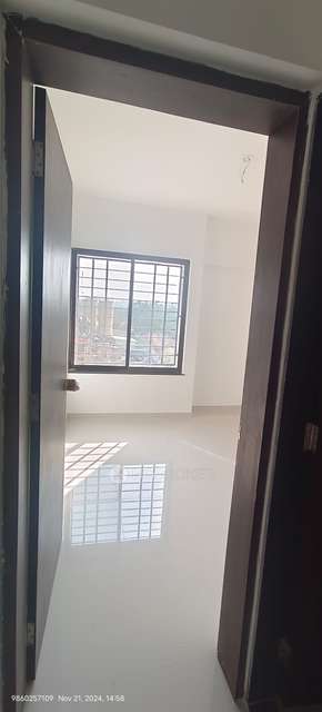 1 BHK Flat In Roshan Milestone For Sale  In Tathawade