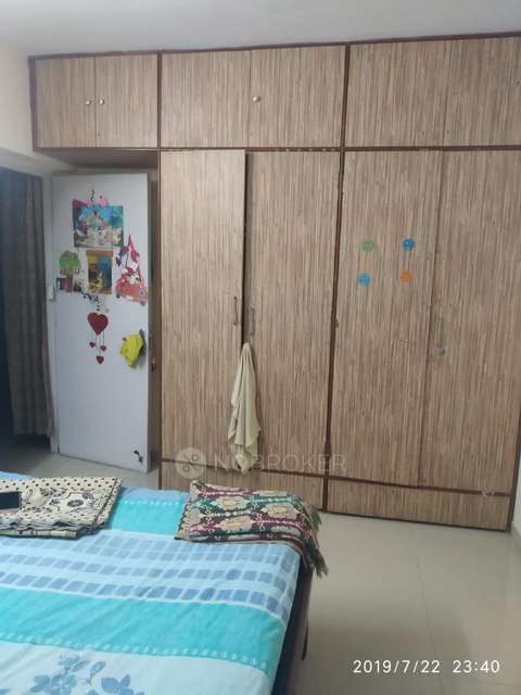 2 BHK Flat In Sierra Towers For Sale  In Kandivali East 