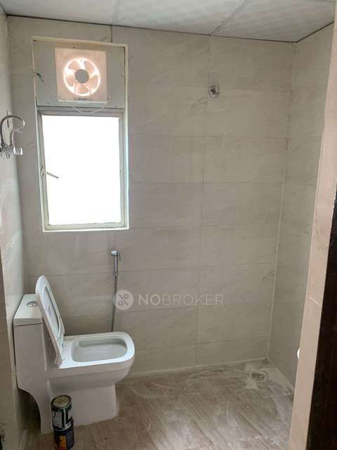 2 BHK Flat In Amrapali Princely Estate For Sale  In Sector 76