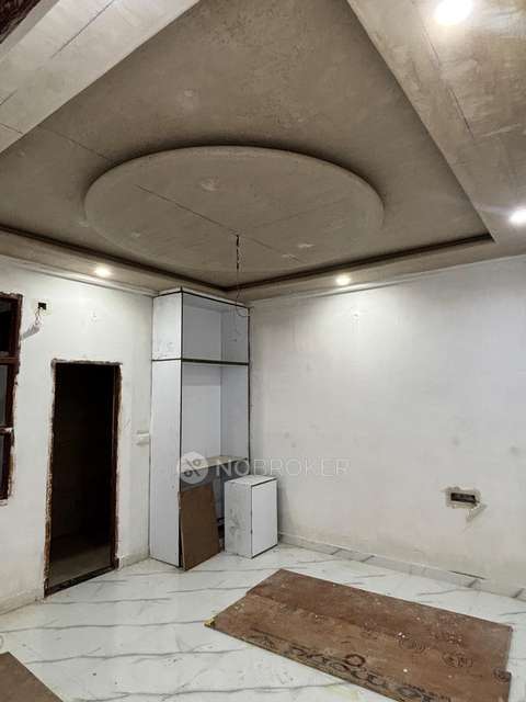 4+ BHK Flat In Chiranjeev Vihar For Sale  In Avantika Colony