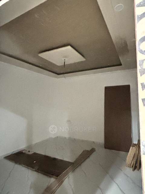 4+ BHK Flat In Chiranjeev Vihar For Sale  In Avantika Colony